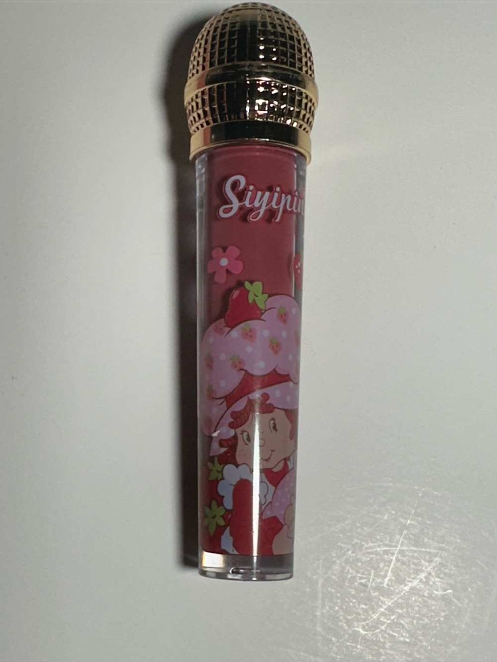 🍓 Strawberry-Themed Beauty Gift Set – Cosmetic Bag, Lip Gloss, Hand Cream & More - Picture 6 of 8